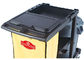 Schwarzer Plastikreinigungs-Wagen mit 3 Regalen und gelber Vinyltasche 4&quot; nicht- Markierungs-Gießmaschinen und 8&quot; Hinterräder
